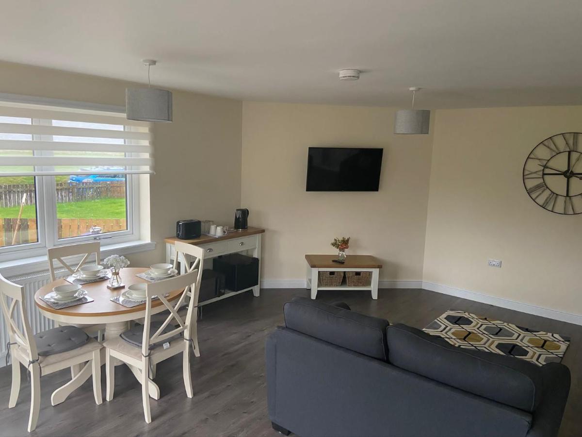 Loch & Ben View Apartment Caol Bagian luar foto